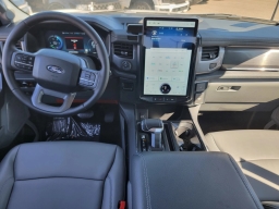 Ford F-150 Lightning Flash 4WD SuperCrew 5.5' Box 2025