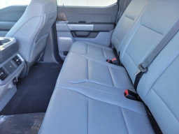 Ford F-150 Lightning Flash 4WD SuperCrew 5.5' Box 2025