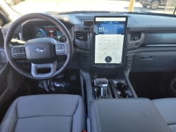 Ford F-150 Lightning Flash 4WD SuperCrew 5.5' Box 2025