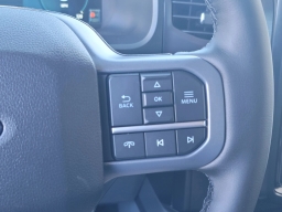 Ford F-150 Lightning Flash 4WD SuperCrew 5.5' Box 2025