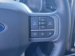 Ford F-150 Lightning LARIAT 4WD SuperCrew 5.5' Box 2025