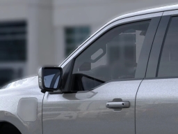 Ford F-150 Lightning LARIAT 4WD SuperCrew 5.5' Box 2025