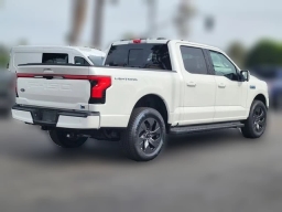 Ford F-150 Lightning LARIAT 4WD SuperCrew 5.5' Box 2025