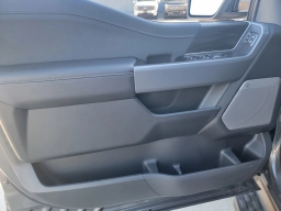 Ford F-150 Lightning LARIAT 4WD SuperCrew 5.5' Box 2025