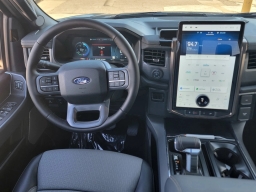 Ford F-150 Lightning LARIAT 4WD SuperCrew 5.5' Box 2025