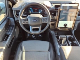 Ford F-150 Lightning LARIAT 4WD SuperCrew 5.5' Box 2025