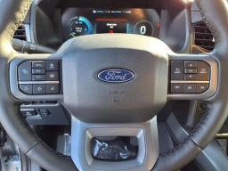 Ford F-150 Lightning LARIAT 4WD SuperCrew 5.5' Box 2025