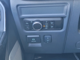 Ford F-150 Lightning Platinum 4WD SuperCrew 5.5' Box 2025