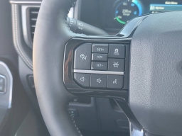 Ford F-150 Lightning Platinum 4WD SuperCrew 5.5' Box 2025