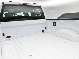 Ford Super Duty F-250 SRW XL 2WD Crew Cab 6.75' Box 2026