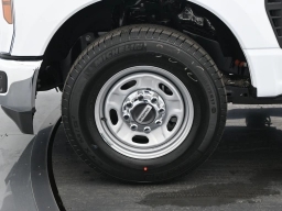 Ford Super Duty F-250 SRW XL 2WD Crew Cab 6.75' Box 2026