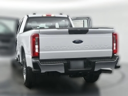 Ford Super Duty F-250 SRW XL 2WD Crew Cab 6.75' Box 2026