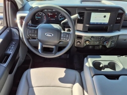 Ford Super Duty F-250 SRW XL 2WD Crew Cab 6.75' Box 2026