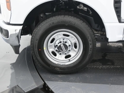 Ford Super Duty F-250 SRW XL 2WD Crew Cab 8' Box 2026