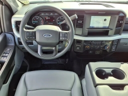 Ford Super Duty F-250 SRW XL 2WD Crew Cab 6.75' Box 2026