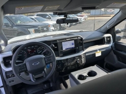 Ford Super Duty F-250 SRW XL 4WD Crew Cab 6.75' Box 2026