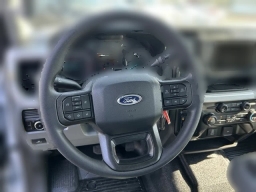 Ford Super Duty F-250 SRW XL 4WD Crew Cab 6.75' Box 2026