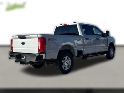 Ford Super Duty F-250 SRW XLT 4WD Crew Cab 6.75' Box 2026