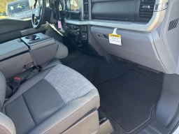 Ford Super Duty F-250 SRW XLT 4WD Crew Cab 6.75' Box 2026