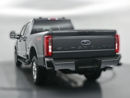 Ford Super Duty F-250 SRW XLT 4WD Crew Cab 6.75' Box 2026