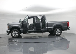 Ford Super Duty F-250 SRW XLT 4WD Crew Cab 6.75' Box 2026