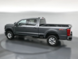 Ford Super Duty F-250 SRW XLT 4WD Crew Cab 6.75' Box 2026