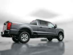 Ford Super Duty F-250 SRW XLT 4WD Crew Cab 6.75' Box 2026