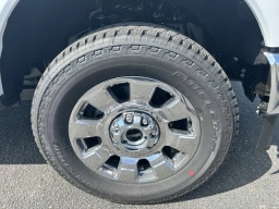 Ford Super Duty F-250 SRW LARIAT 4WD Crew Cab 6.75' Box 2026