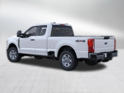 Ford Super Duty F-250 SRW XLT 4WD SuperCab 6.75' Box 2026