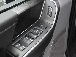 Ford Super Duty F-250 SRW XLT 2WD Crew Cab 8' Box 2026