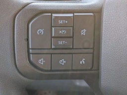 Ford Super Duty F-250 SRW XL 4WD Crew Cab 8' Box 2026