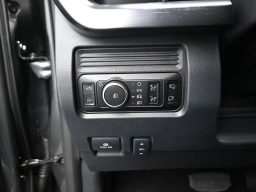 Ford Super Duty F-250 SRW LARIAT 4WD Crew Cab 6.75' Box 2026