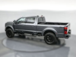 Ford Super Duty F-250 SRW LARIAT 4WD Crew Cab 6.75' Box 2026
