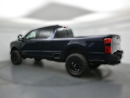 Ford Super Duty F-250 SRW Platinum 4WD Crew Cab 6.75' Box 2025