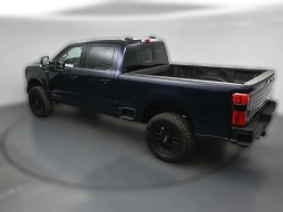 Ford Super Duty F-250 SRW Platinum 4WD Crew Cab 6.75' Box 2025