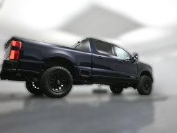 Ford Super Duty F-250 SRW Platinum 4WD Crew Cab 6.75' Box 2025