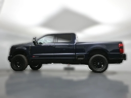 Ford Super Duty F-250 SRW Platinum 4WD Crew Cab 6.75' Box 2025
