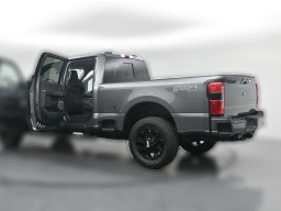 Ford Super Duty F-250 SRW LARIAT 4WD Crew Cab 6.75' Box 2026