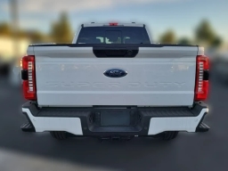 Ford Super Duty F-250 SRW XL 4WD Crew Cab 6.75' Box 2026