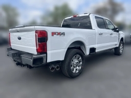 Ford Super Duty F-250 SRW LARIAT 4WD Crew Cab 6.75' Box 2026