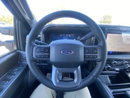 Ford Super Duty F-250 SRW LARIAT 4WD Crew Cab 6.75' Box 2026