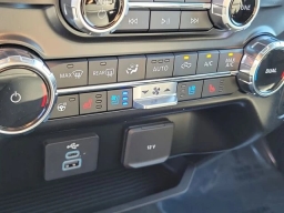 Ford Super Duty F-250 SRW LARIAT 4WD Crew Cab 6.75' Box 2026