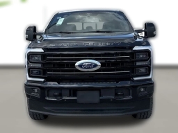 Ford Super Duty F-250 SRW Platinum 4WD Crew Cab 6.75' Box 2025