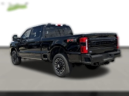 Ford Super Duty F-250 SRW Platinum 4WD Crew Cab 6.75' Box 2025