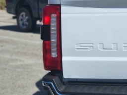 Ford Super Duty F-250 SRW LARIAT 4WD Crew Cab 6.75' Box 2026