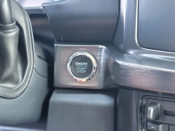 Ford Super Duty F-250 SRW LARIAT 4WD Crew Cab 6.75' Box 2026