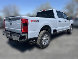 Ford Super Duty F-250 SRW LARIAT 4WD Crew Cab 6.75' Box 2026