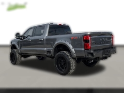 Ford Super Duty F-250 SRW LARIAT 4WD Crew Cab 6.75' Box 2025