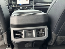 Ford Super Duty F-250 SRW LARIAT 4WD Crew Cab 6.75' Box 2025