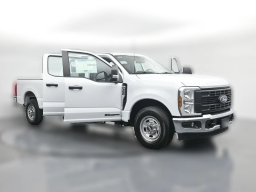 Ford Super Duty F-350 SRW XL 2WD Crew Cab 8' Box 2026